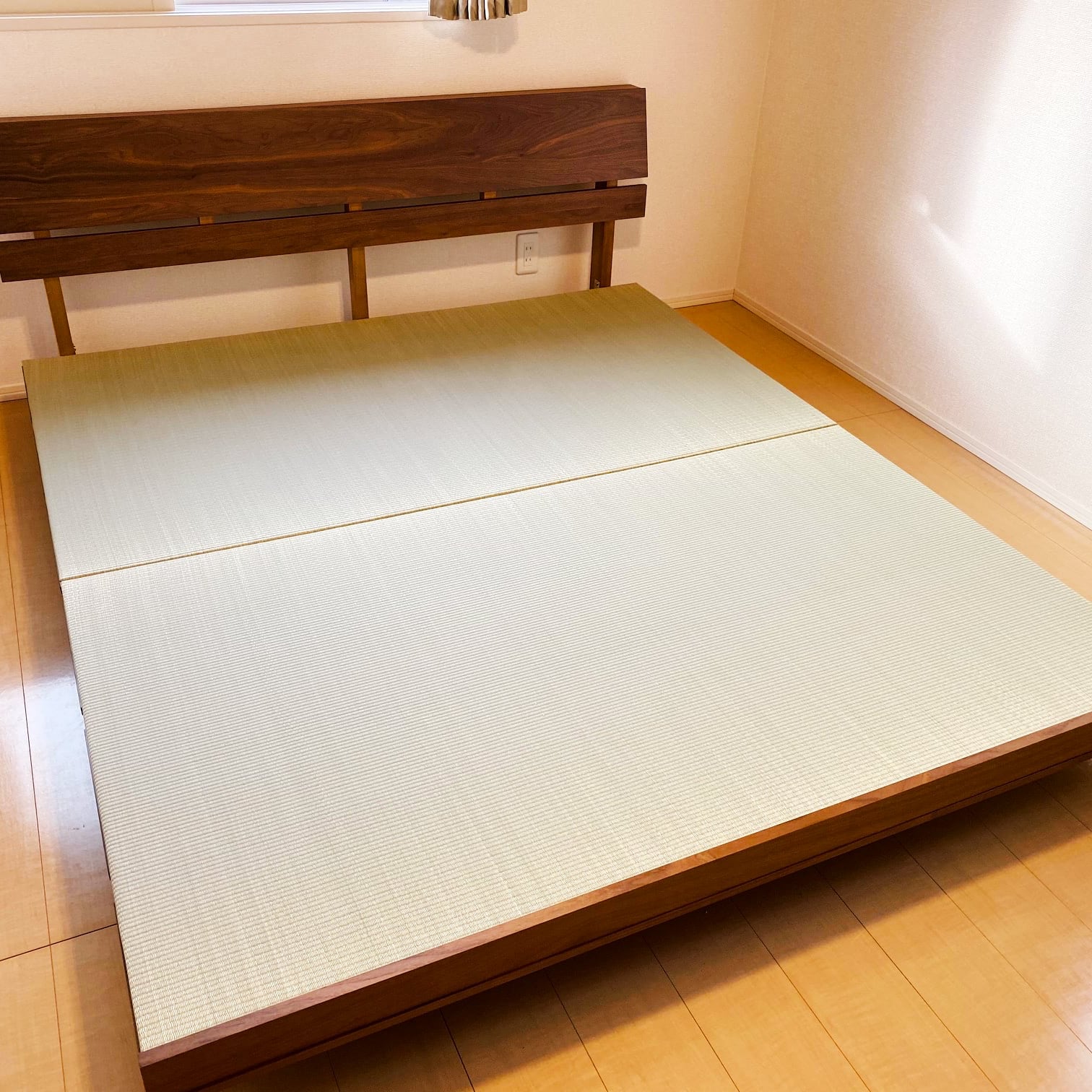 クイーンサイズ ベッドに敷く畳をサイズオーダー