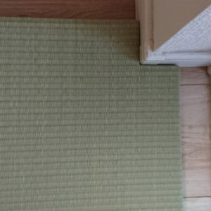 DIYで畳を発注「柱があって畳が入らない」→畳の角を削ってピッタリハマりました