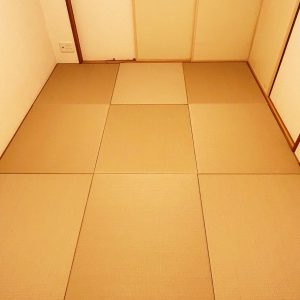 【DIYで畳入れ替え】カスタムサイズ琉球畳で和室をリニューアルする方法